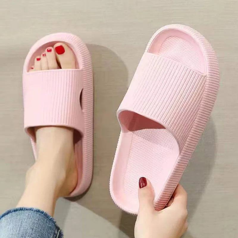 ComfyHalo - Sara Slippers